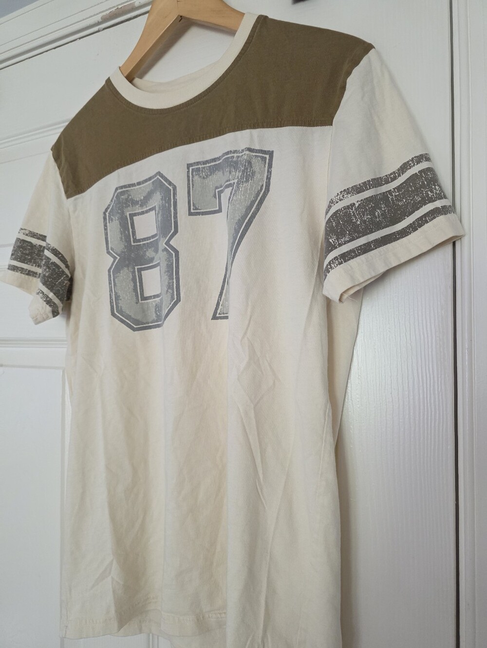 AEROPOSTALE Mens Jersey Style Short Sleeve T Shirt Distressed Letters Size M